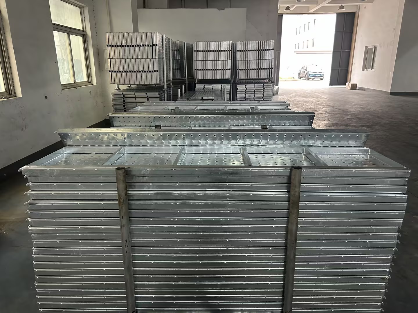 steel scaffolding plank 스틸 스캐 폴딩 판자