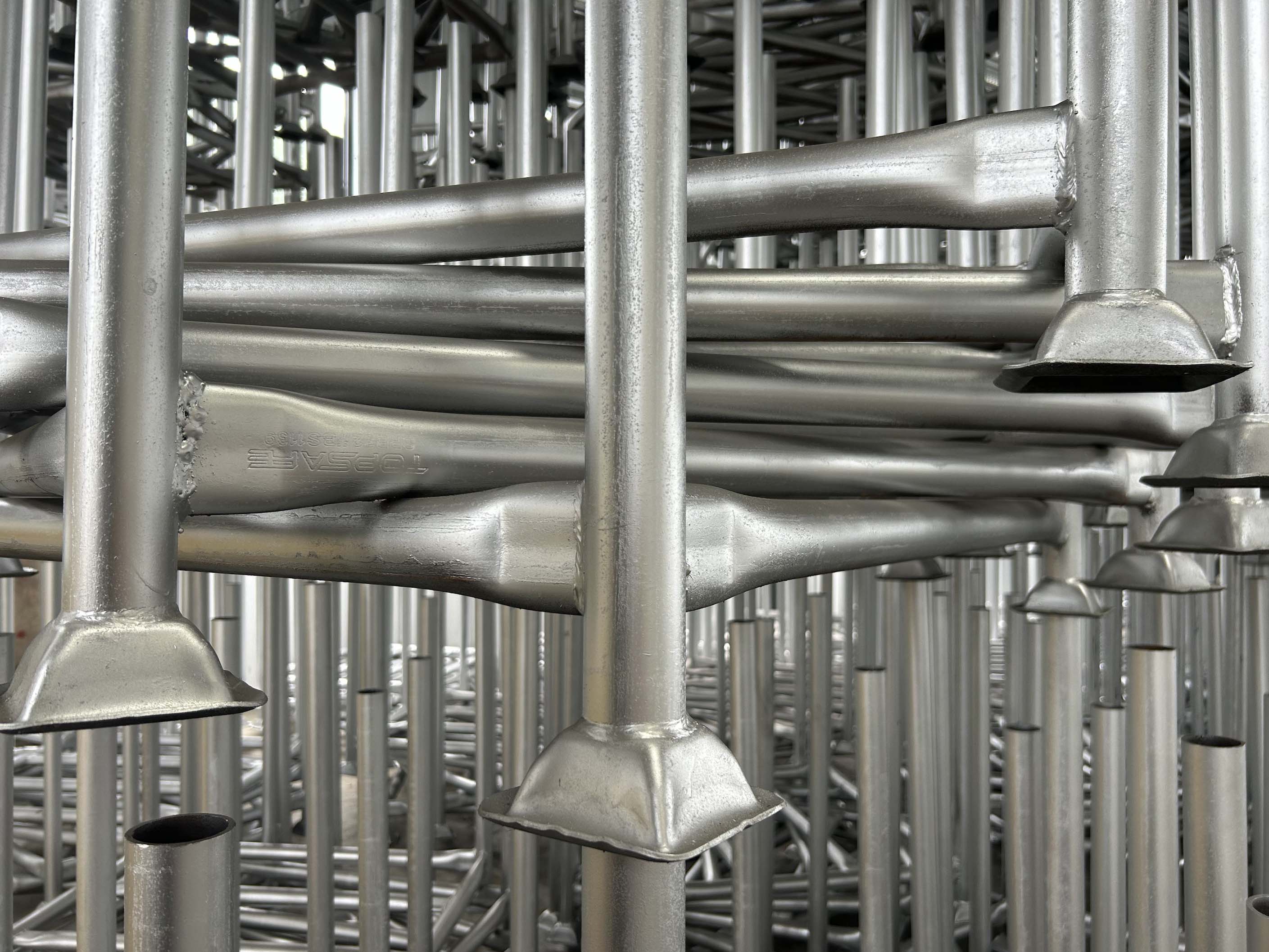 Painted Galvanized Steel Pallet 01 페인트 아연 도금 스틸 팔레트 01