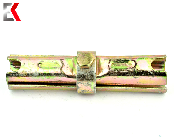 내부 조인트 핀을 누릅니다