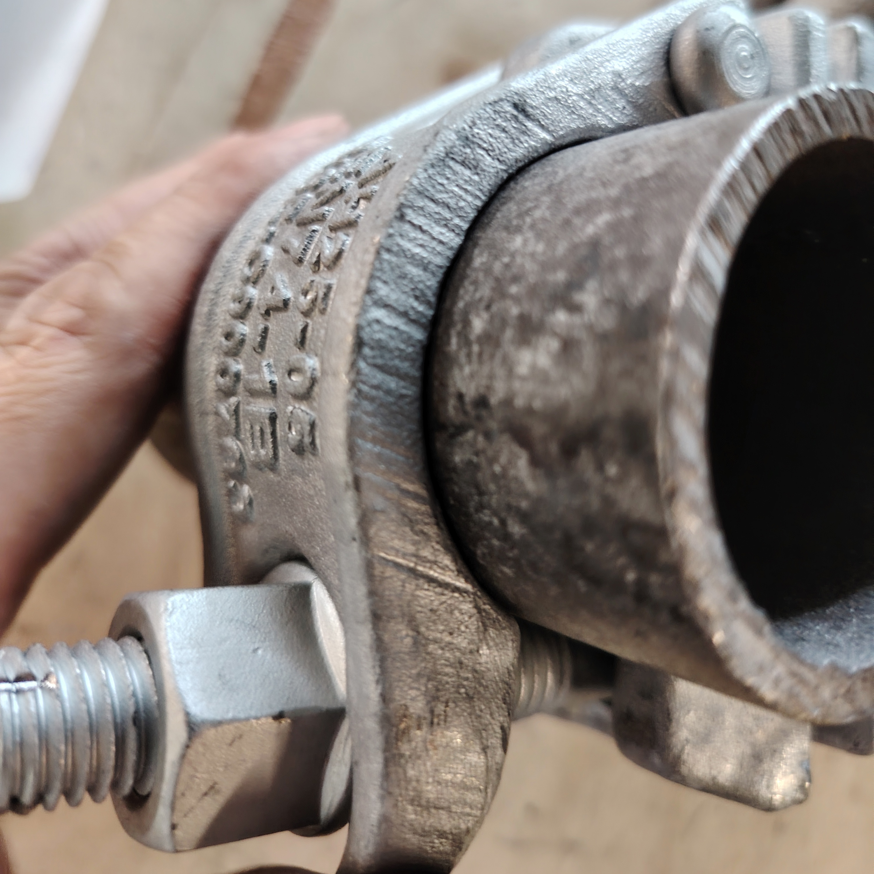 스위블 커플러 KV 49 X 49 특수형 비계 클램프