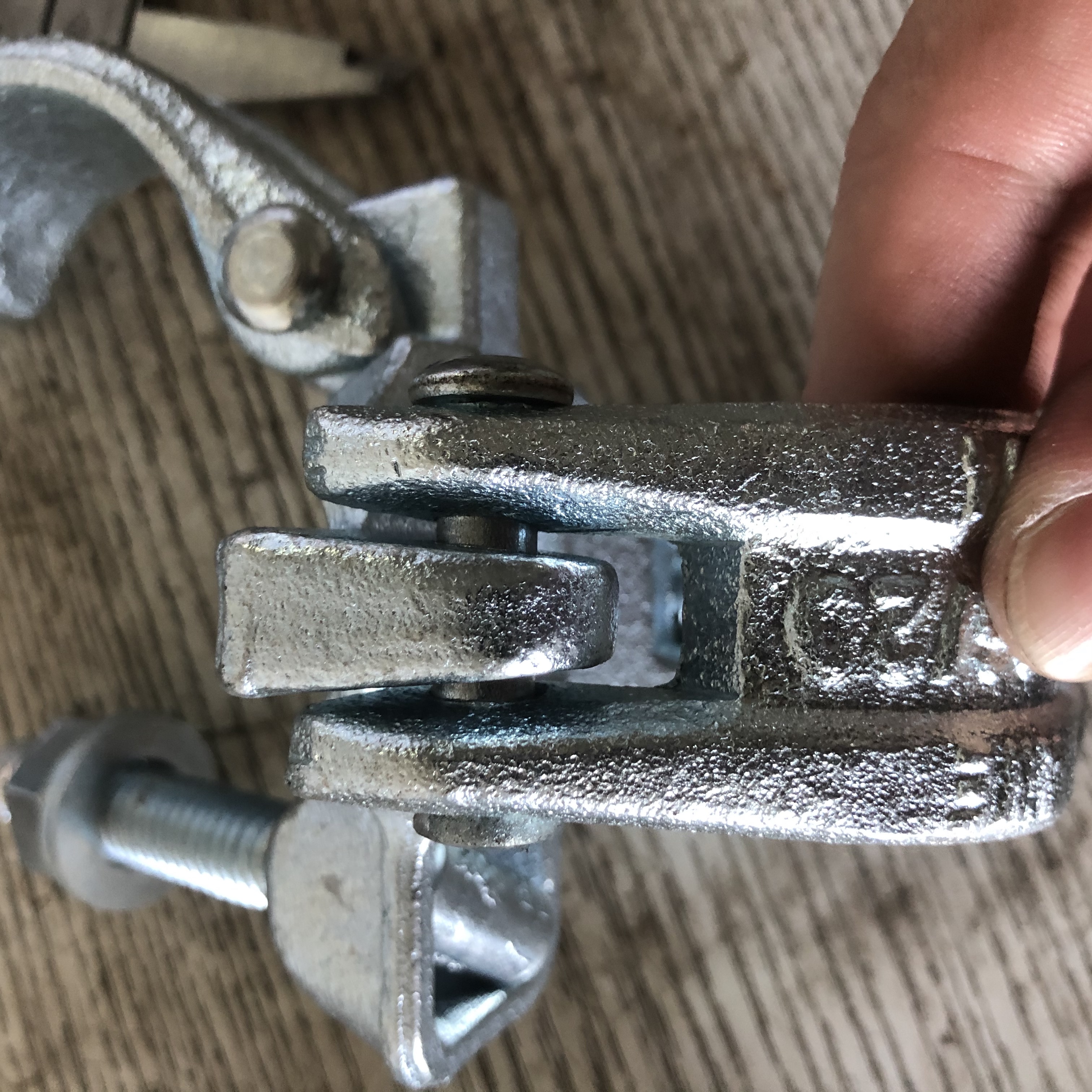 단조 된 더블 커플러