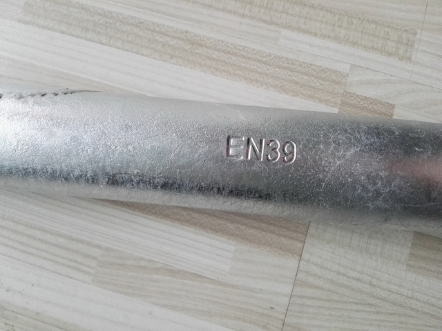 건설 EN39 HDG 스캐 폴딩 파이프