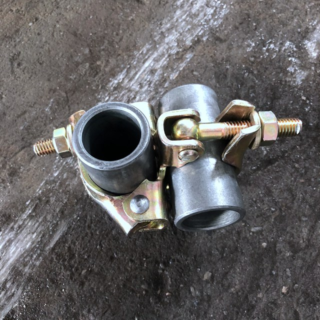 전자 아연 도금 EN74 1B 스캐 폴딩 프레스 이중 커플러