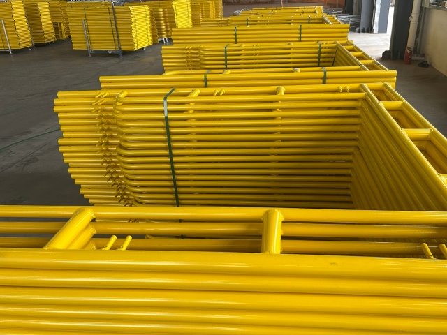 프레임을 걷습니다