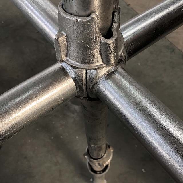 큐 콜록 스캐 폴딩 시스템 수평