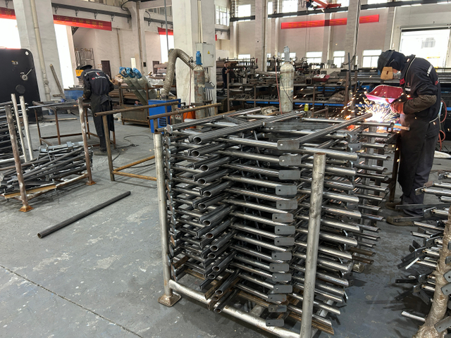 양식 소품 삼각대