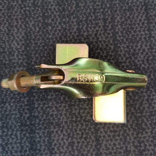 프레스 스캐 폴딩 보드 유지 커플러 BS1139 컬러 아연 도금 BRC