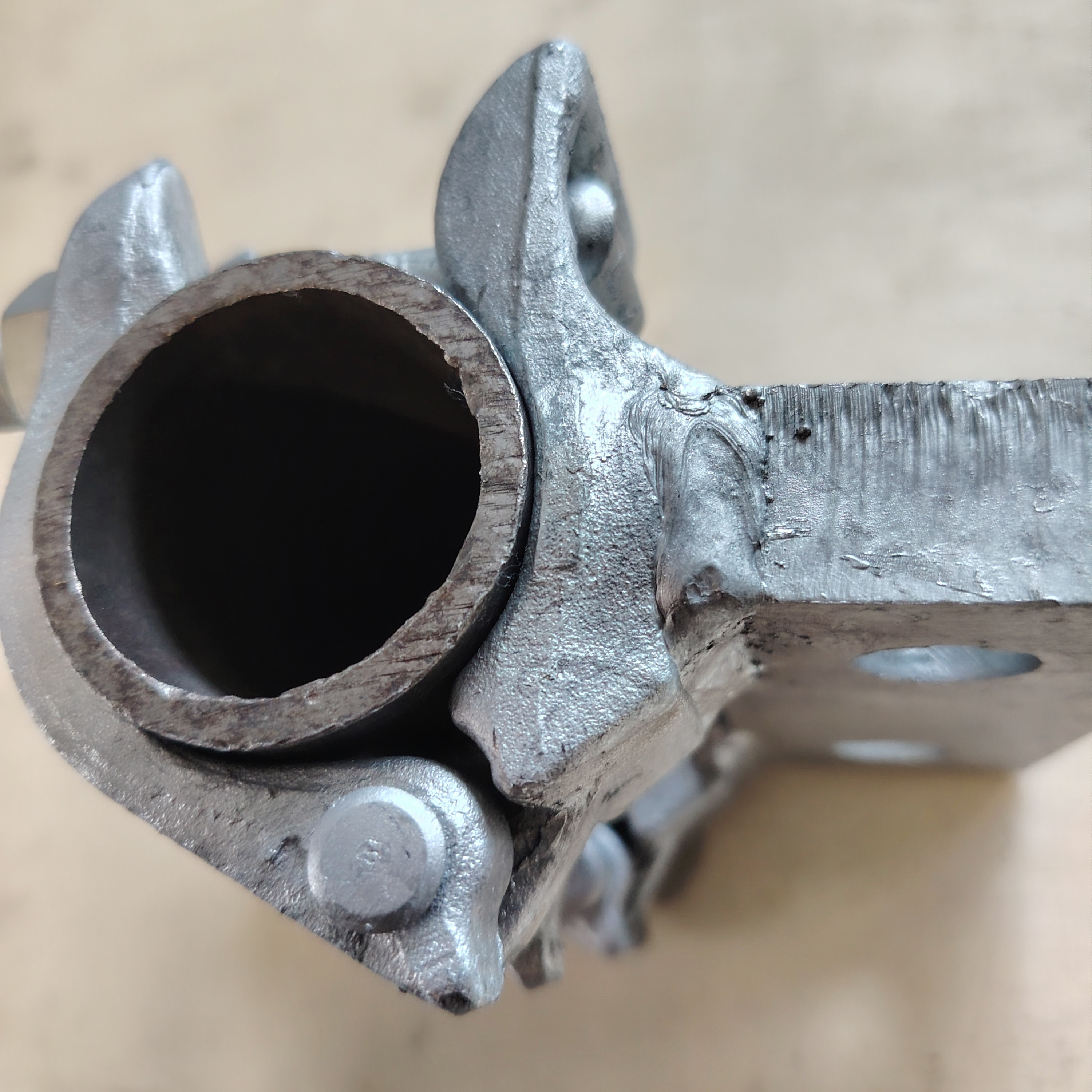 맞춤형 베이스 특수형 비계 클램프