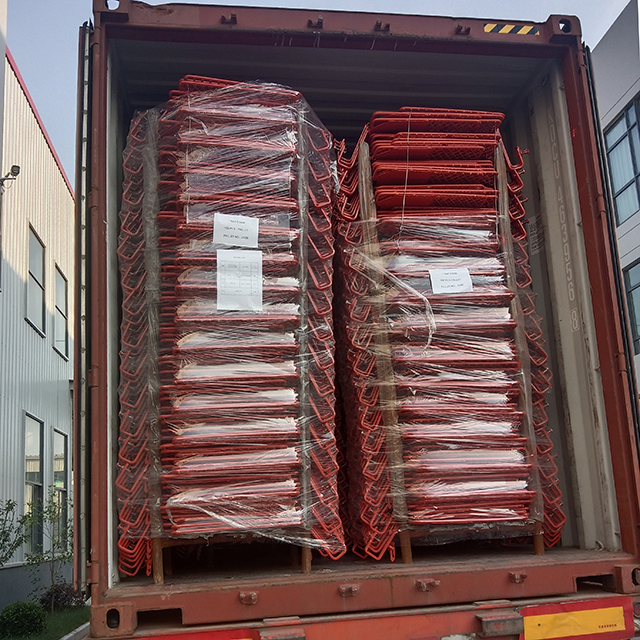 스캐 폴딩 트랩 도어