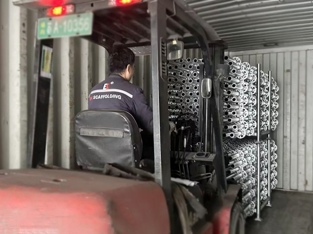 링 록 스캐 폴딩 시스템의 전달