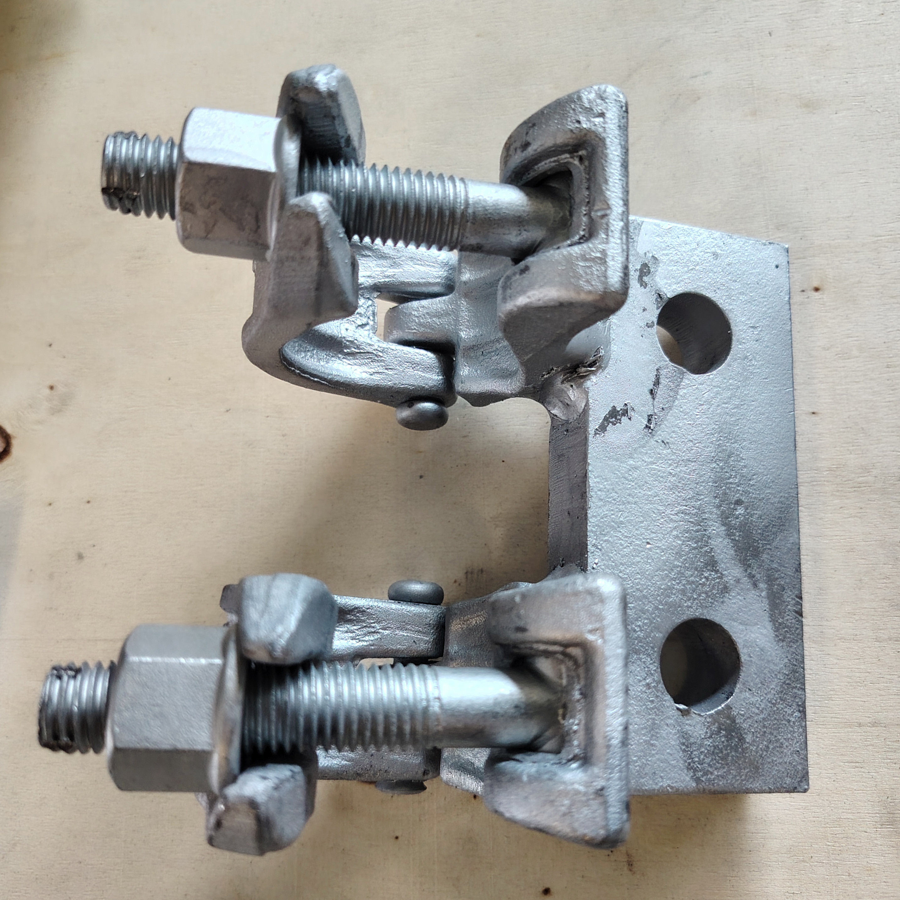 맞춤형 베이스 특수형 비계 클램프