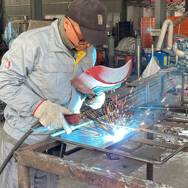 스캐 폴딩 트랩 도어