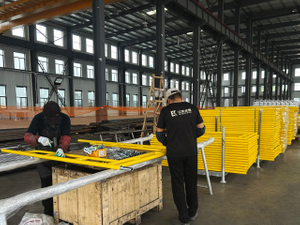 프레임을 통해 걷습니다