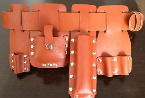 툴 헤더가있는 강한 가죽 벨트