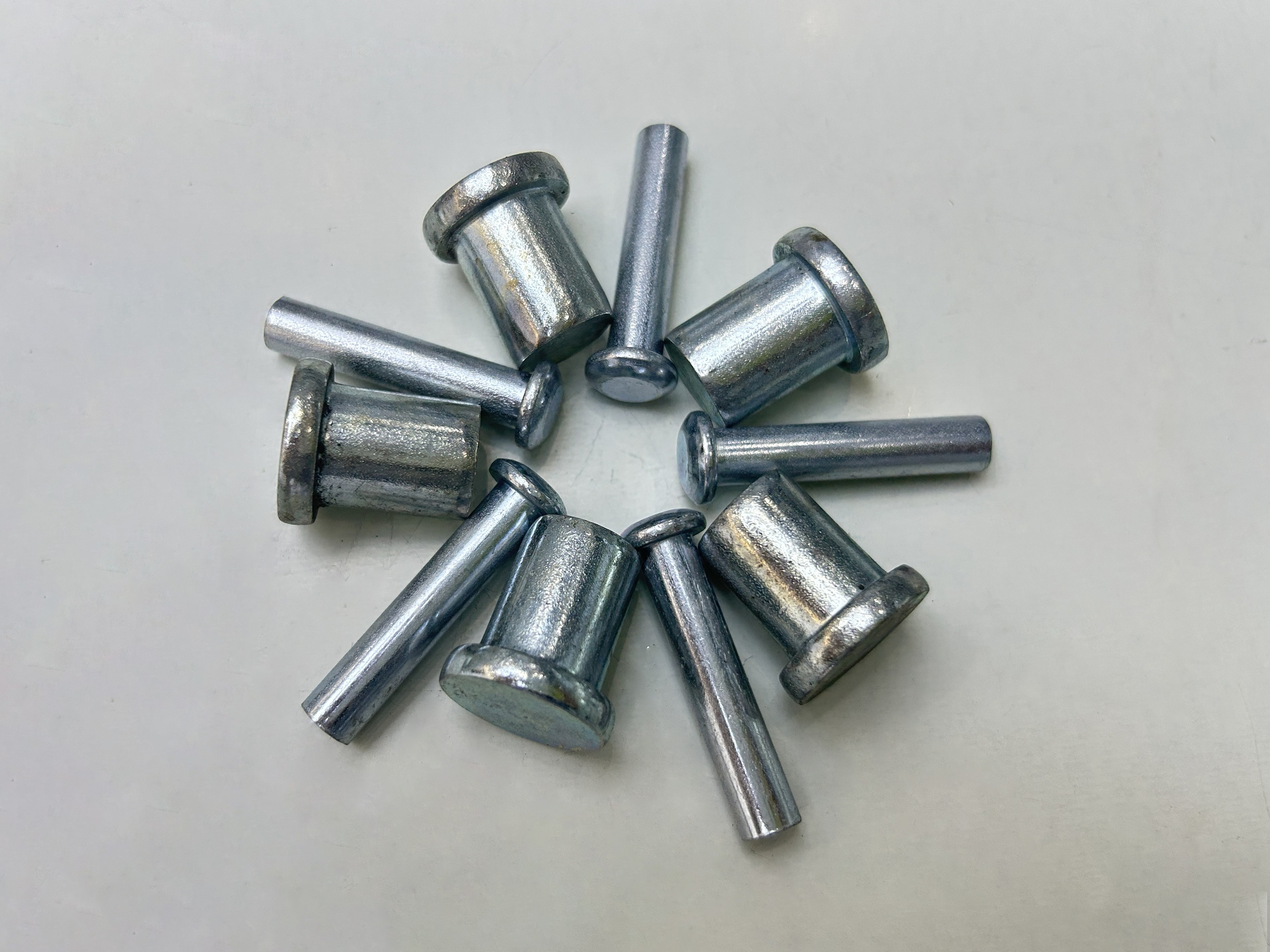 비계 커플러 리벳 