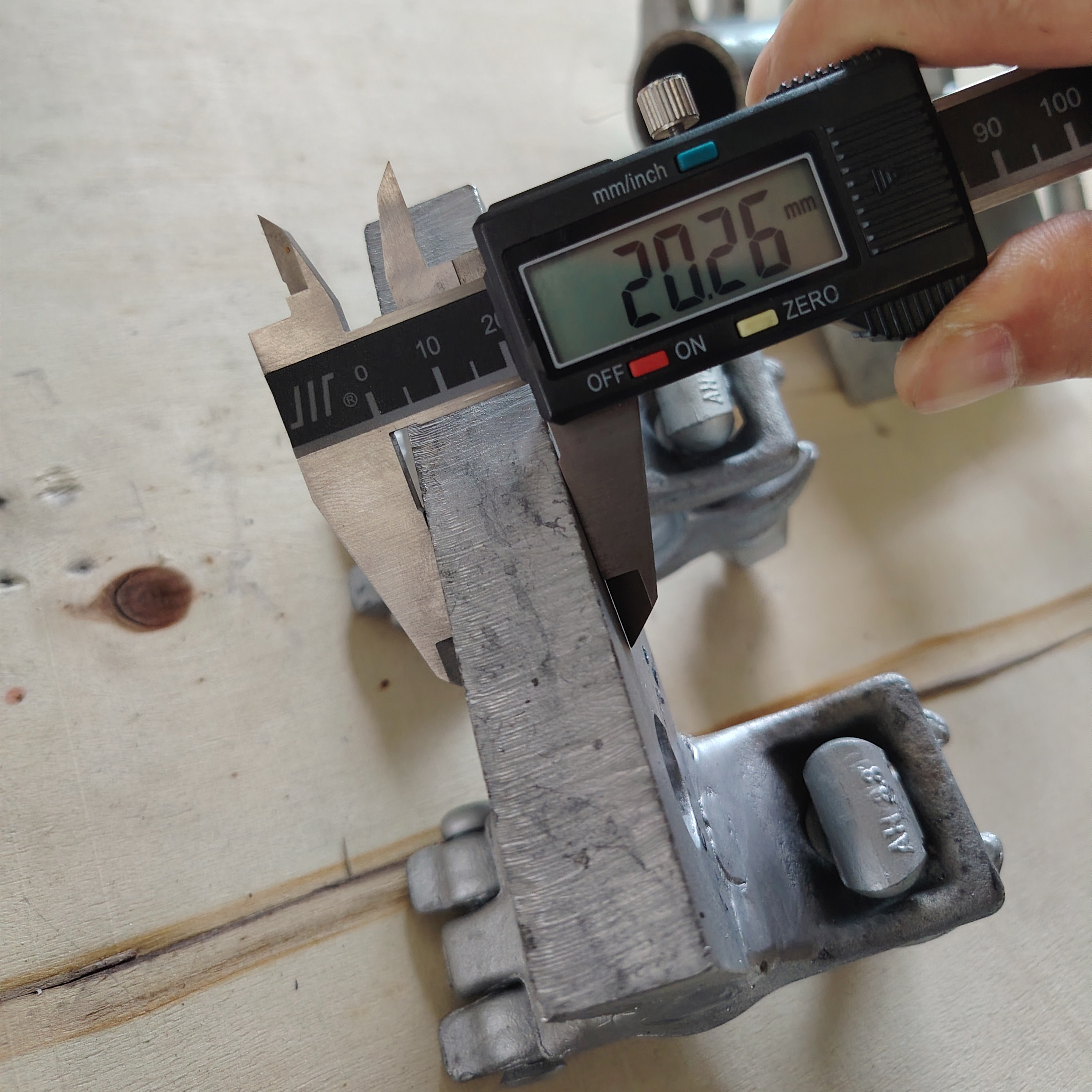 맞춤형 베이스 특수형 비계 클램프 