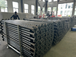 조정 가능한 강철 소품