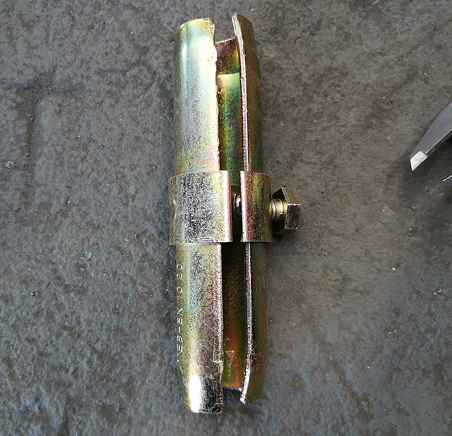 EN74 클램프 프레스 스캐 폴딩 조인트 핀 커플러