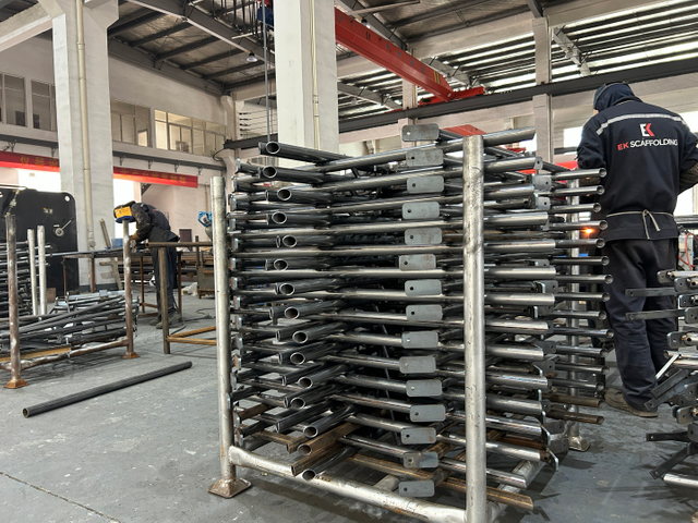 양식 소품 삼각대