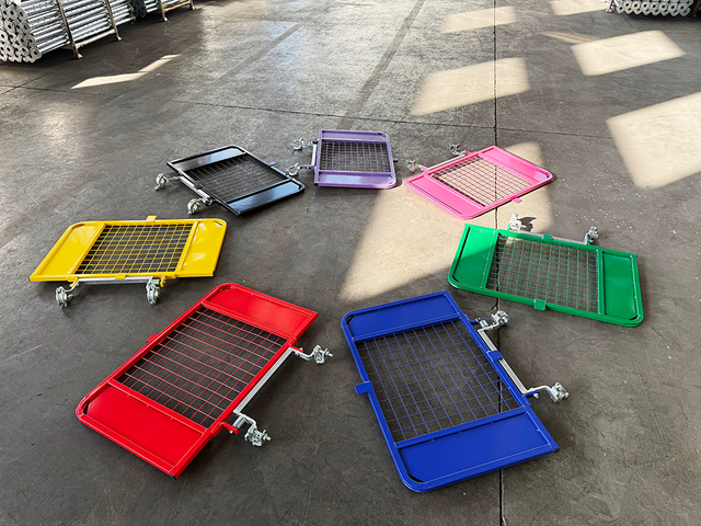 컬러 비계 게이트