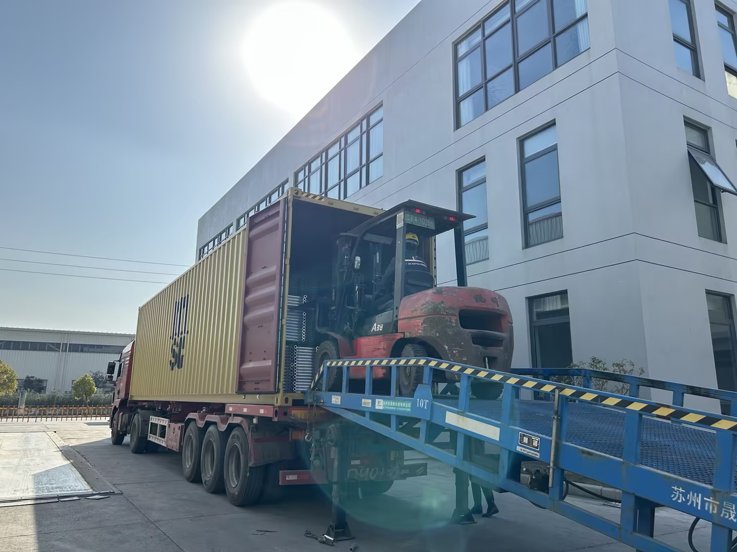 알루미늄 격자 빔 배송 