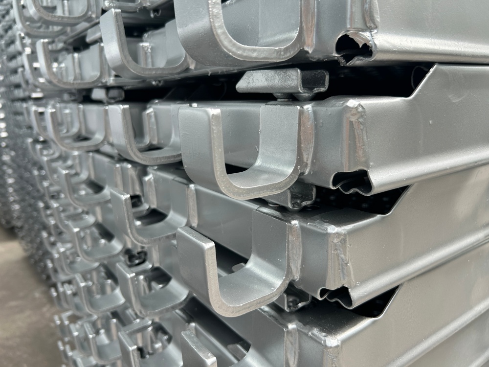 후크가 있는 비계 판자 